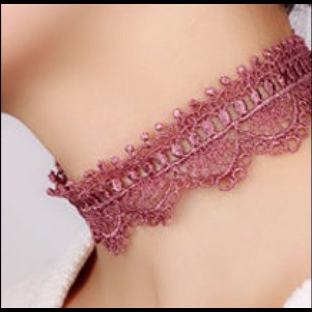 ❌❌❌SOLD❌❌❌Lace Choker - Picture 2 of 4